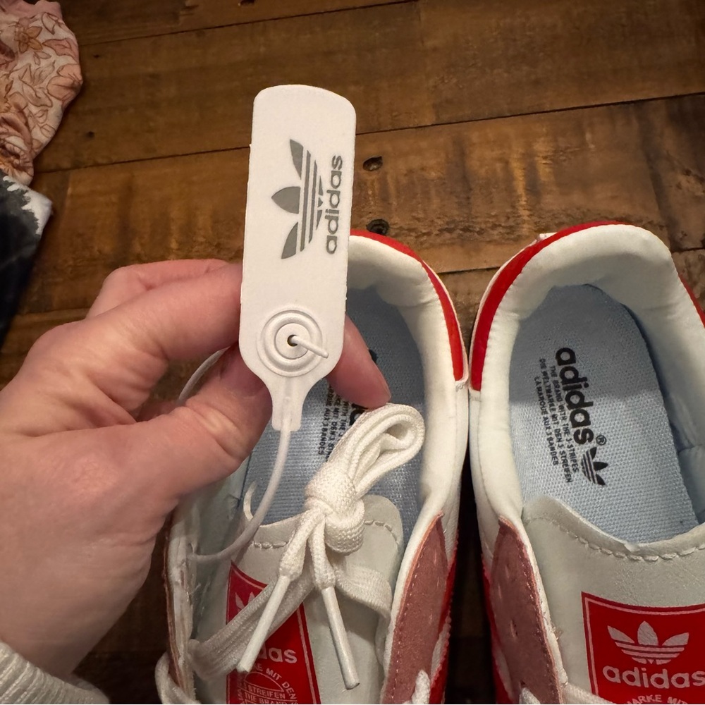 ADIDAS x COMMES DES GARÇONS ♥️ Samba Sneakers - Picture 8 of 9